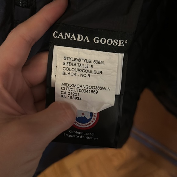 Canada Goose Camp Hooded Jacket - Picture 11 of 12